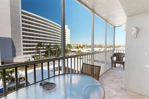 Condominio en venta en Sarasota, Florida, 2 dormitorios, 83.05 m2 № 2430946 - foto 4