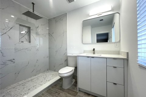 Townhouse in Miami, Florida 3 bedrooms, 167.22 sq.m. № 1953524 - photo 5