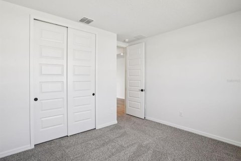 Casa en venta en Zephyrhills, Florida, 4 dormitorios, 230.96 m2 № 2383746 - foto 11