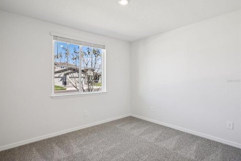 Casa en venta en Zephyrhills, Florida, 4 dormitorios, 230.96 m2 № 2383746 - foto 12