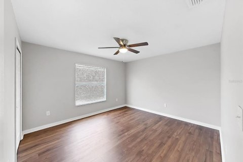 House in Gibsonton, Florida 6 bedrooms, 286.14 sq.m. № 2423682 - photo 30