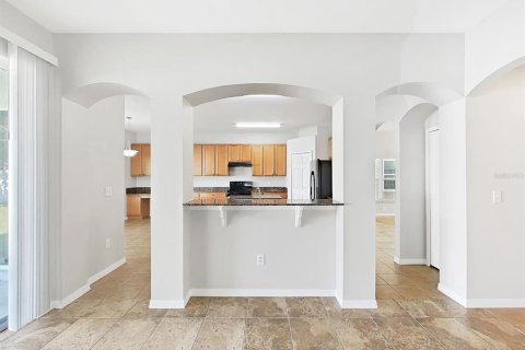 House in Gibsonton, Florida 6 bedrooms, 286.14 sq.m. № 2423682 - photo 21