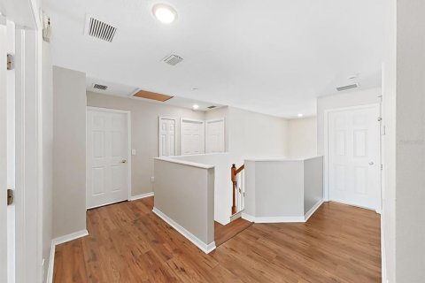 House in Gibsonton, Florida 6 bedrooms, 286.14 sq.m. № 2423682 - photo 26
