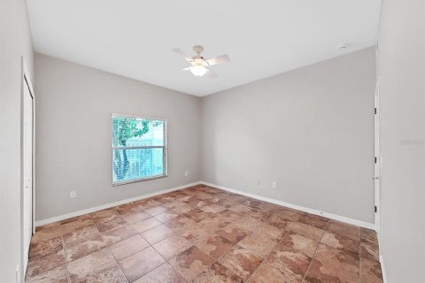 House in Gibsonton, Florida 6 bedrooms, 286.14 sq.m. № 2423682 - photo 24
