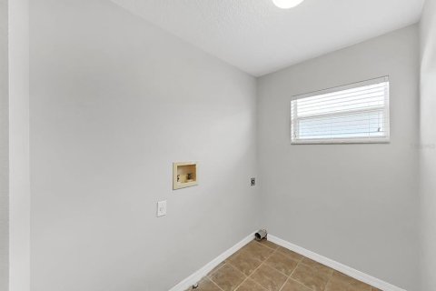 House in Gibsonton, Florida 6 bedrooms, 286.14 sq.m. № 2423682 - photo 28