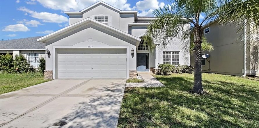 House in Gibsonton, Florida 6 bedrooms, 286.14 sq.m. № 2423682