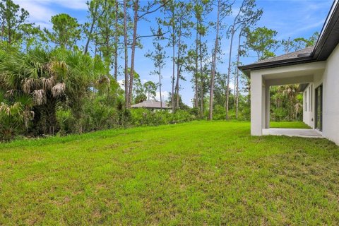 House in North Port, Florida 4 bedrooms, 168.15 sq.m. № 2317437 - photo 8