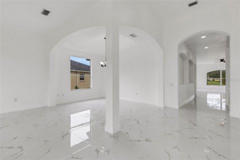 Villa ou maison à vendre à Wesley Chapel, Floride: 4 chambres, 235.41 m2 № 1831670 - photo 16