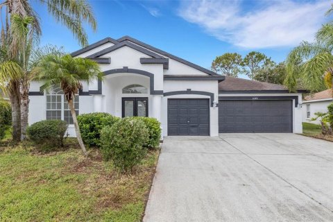 Villa ou maison à vendre à Wesley Chapel, Floride: 4 chambres, 235.41 m2 № 1831670 - photo 1