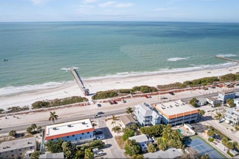 Villa ou maison à vendre à Bradenton Beach, Floride: 6 chambres, 280.38 m2 № 2094610 - photo 4
