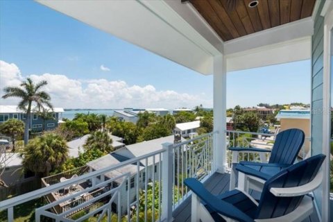 Villa ou maison à vendre à Bradenton Beach, Floride: 6 chambres, 280.38 m2 № 2094610 - photo 23