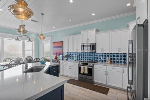 Villa ou maison à vendre à Bradenton Beach, Floride: 6 chambres, 280.38 m2 № 2094610 - photo 11