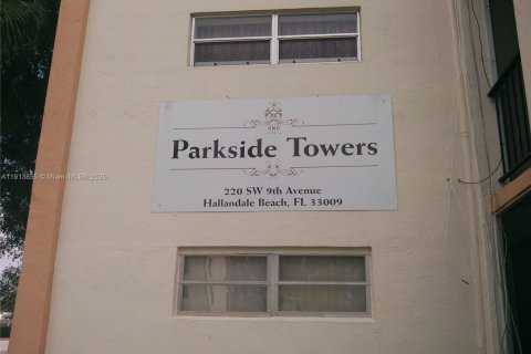 Copropriété à vendre à Hallandale Beach, Floride: 1 chambre, 58.06 m2 № 1968515 - photo 1