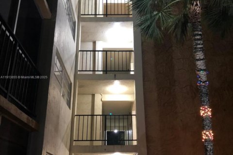 Copropriété à vendre à Hallandale Beach, Floride: 1 chambre, 58.06 m2 № 1968515 - photo 18