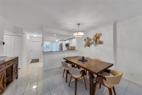 Condo in Pompano Beach, Florida, 2 bedrooms  № 2182353 - photo 26