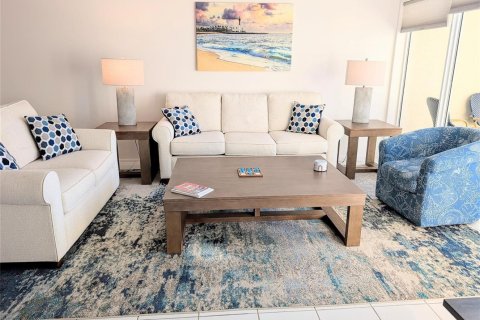 Condo in Pompano Beach, Florida, 2 bedrooms  № 2182353 - photo 3