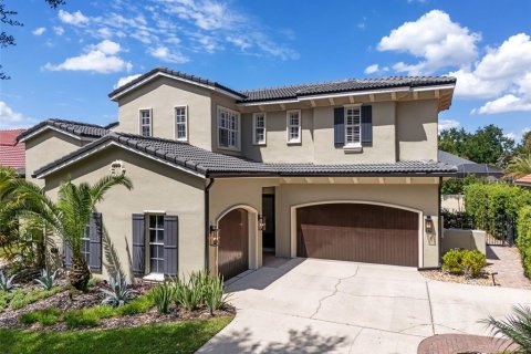 House in Tampa, Florida 5 bedrooms, 365.38 sq.m. № 2391606