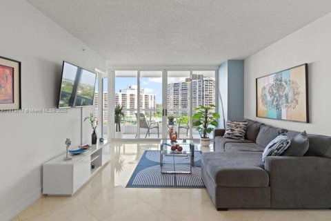 Купить кондоминиум в Авентура, Флорида 2 спальни, 139.82м2, № 1957929 - фото 1