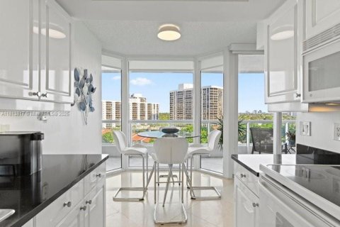Купить кондоминиум в Авентура, Флорида 2 спальни, 139.82м2, № 1957929 - фото 2