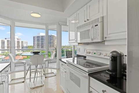 Купить кондоминиум в Авентура, Флорида 2 спальни, 139.82м2, № 1957929 - фото 3