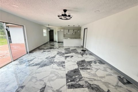 Villa ou maison à vendre à Tampa, Floride: 5 chambres, 184.13 m2 № 1914733 - photo 27