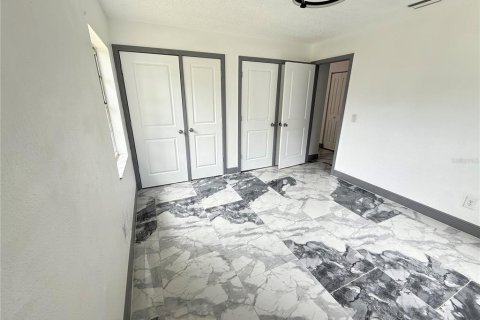 Villa ou maison à vendre à Tampa, Floride: 5 chambres, 184.13 m2 № 1914733 - photo 15