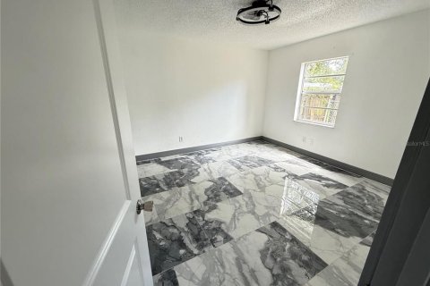 Villa ou maison à vendre à Tampa, Floride: 5 chambres, 184.13 m2 № 1914733 - photo 21