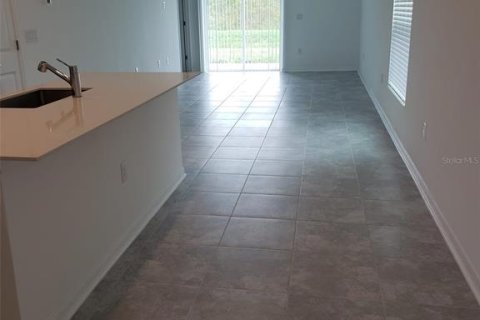 House in Winter Haven, Florida 3 bedrooms, 133.04 sq.m. № 1810612 - photo 12