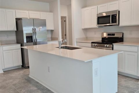 House in Winter Haven, Florida 3 bedrooms, 133.04 sq.m. № 1810612 - photo 4