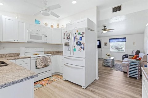 Casa en venta en Port Charlotte, Florida, 3 dormitorios, 130.06 m2 № 2211599 - foto 16