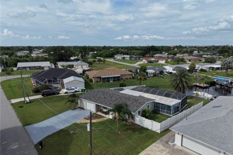 Casa en venta en Port Charlotte, Florida, 3 dormitorios, 130.06 m2 № 2211599 - foto 11