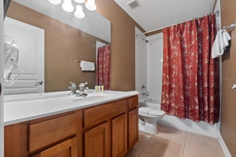 Casa en venta en Kissimmee, Florida, 5 dormitorios, 231.7 m2 № 1539911 - foto 27