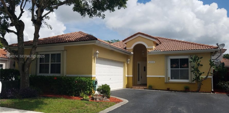 Дом в Коконат Крик, Флорида 3 спальни, 130.16м2 № 1992319