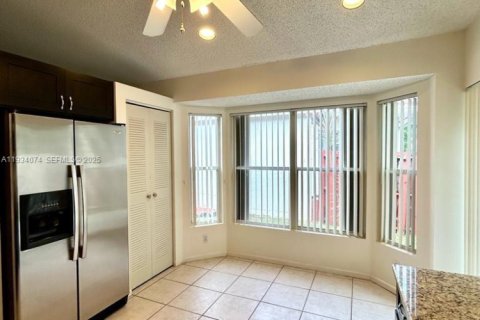 Снять в аренду виллу или дом в Коконат Крик, Флорида 3 спальни, 130.16м2, № 1992319 - фото 9