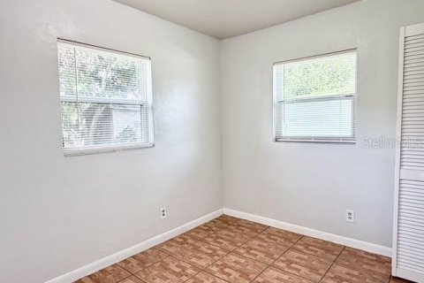 Villa ou maison à louer à Orlando, Floride: 3 chambres, 78.04 m2 № 2411642 - photo 18