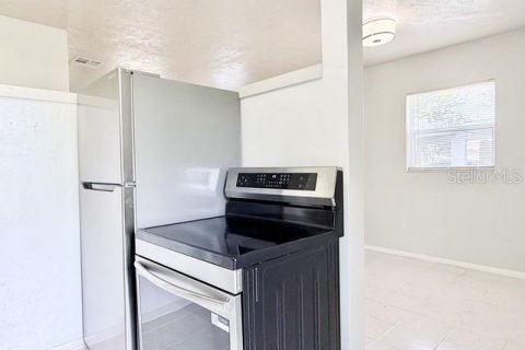 Villa ou maison à louer à Orlando, Floride: 3 chambres, 78.04 m2 № 2411642 - photo 8