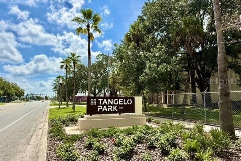 Villa ou maison à louer à Orlando, Floride: 3 chambres, 78.04 m2 № 2411642 - photo 2
