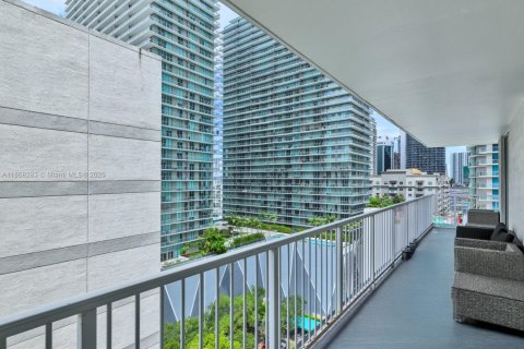 Condo in Miami, Florida, 2 bedrooms  № 1928608 - photo 25