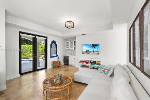 Casa en venta en Miami, Florida, 4 dormitorios, 269.04 m2 № 2027870 - foto 7