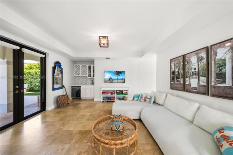 Casa en venta en Miami, Florida, 4 dormitorios, 269.04 m2 № 2027870 - foto 8