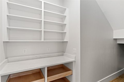 Casa en venta en Winter Garden, Florida, 6 dormitorios, 363.34 m2 № 1899777 - foto 15