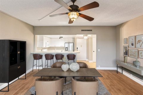 Condo in Clearwater, Florida, 1 bedroom  № 1873134 - photo 6