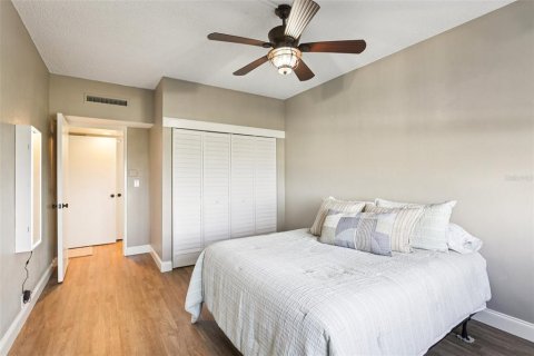 Condo in Clearwater, Florida, 1 bedroom  № 1873134 - photo 12