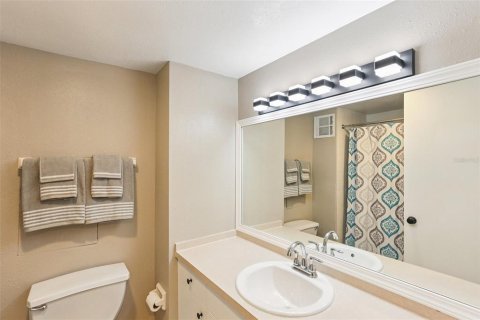 Condo in Clearwater, Florida, 1 bedroom  № 1873134 - photo 13