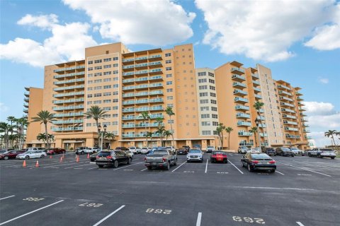 Condo in Clearwater, Florida, 1 bedroom  № 1873134 - photo 1