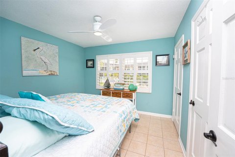 Condo in New Smyrna Beach, Florida, 2 bedrooms  № 1651136 - photo 15