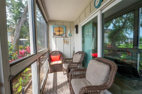 Condo in New Smyrna Beach, Florida, 2 bedrooms  № 1651136 - photo 22