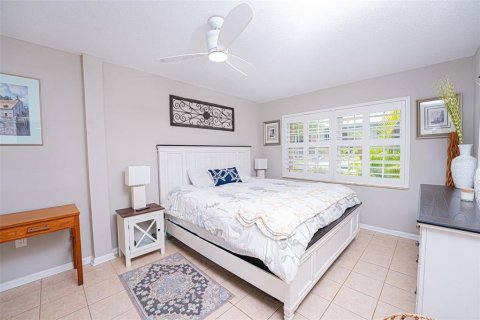 Condo in New Smyrna Beach, Florida, 2 bedrooms  № 1651136 - photo 18