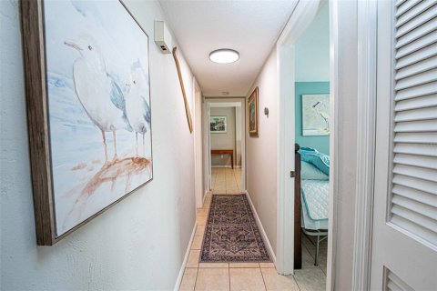 Condo in New Smyrna Beach, Florida, 2 bedrooms  № 1651136 - photo 21