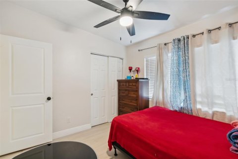 Villa ou maison à vendre à Orlando, Floride: 4 chambres, 114.08 m2 № 2425531 - photo 13
